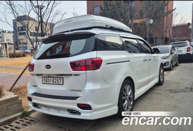 Kia Carnival 7-Seater Limousine President 2019 — фото 2