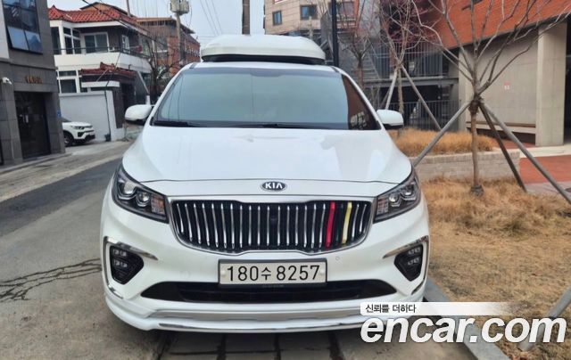 Kia Carnival 7-Seater Limousine President 2019 — фото 3