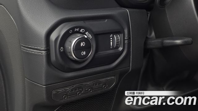 Jeep Wrangler (JL) 2.0 Sahara Power Top 4Door 2024 — фото 18
