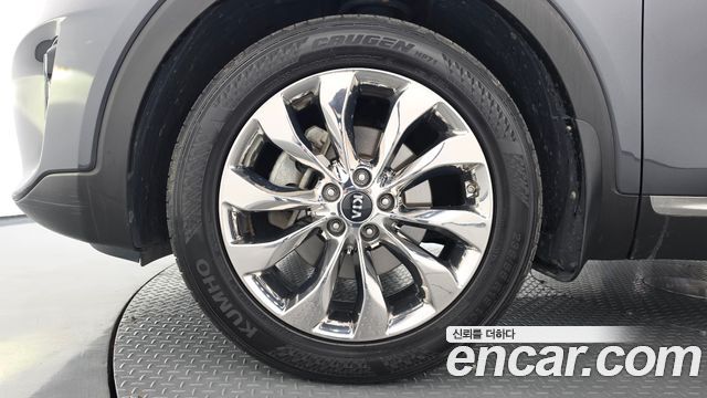 Kia Sorento Diesel 2.0 2WD Prestige 2019 — фото 5