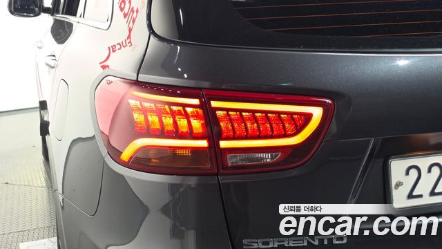 Kia Sorento Diesel 2.0 2WD Prestige 2019 — фото 23