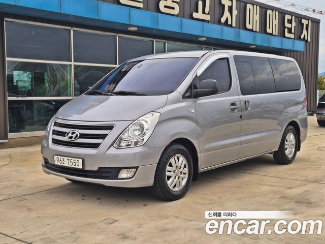 Hyundai Grand Starex 5-Seater VAN Modern