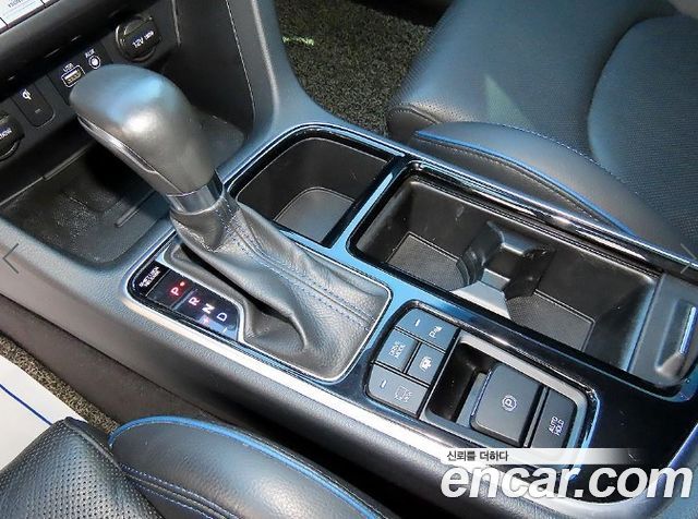 Hyundai Sonata New Rise 2.0 Turbo Exclusive 2019 — фото 10