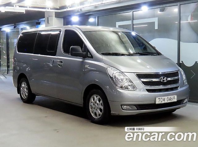 Hyundai Grand Starex 12-Seater Wagon CVX Luxury 2013 — фото 2