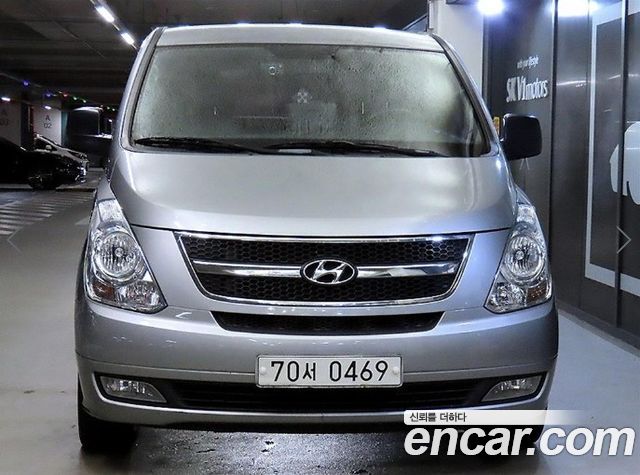 Hyundai Grand Starex 12-Seater Wagon CVX Luxury 2013 — фото 3