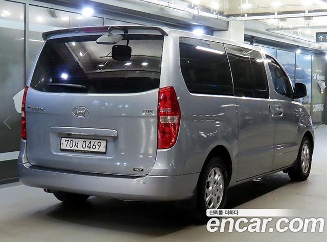 Hyundai Grand Starex 12-Seater Wagon CVX Luxury 2013 — фото 5