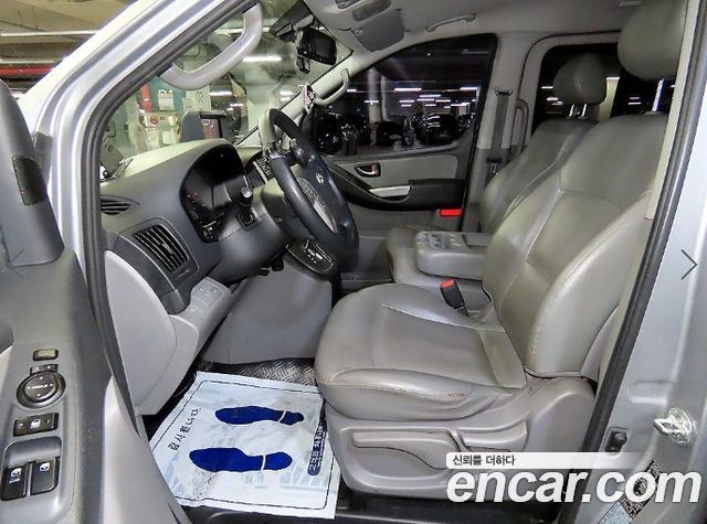 Hyundai Grand Starex 12-Seater Wagon CVX Luxury 2013 — фото 7