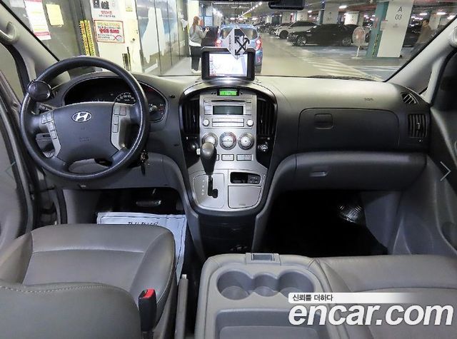 Hyundai Grand Starex 12-Seater Wagon CVX Luxury 2013 — фото 15