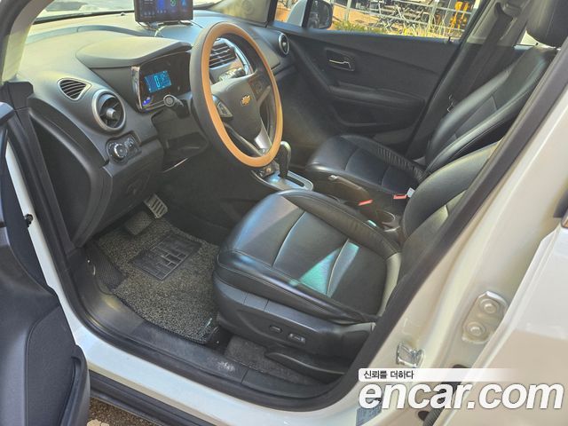 Chevrolet Trax 1.4 LT Leather Package 2015 — фото 7