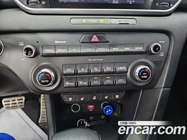 Kia Sportage The Bold Diesel 2.0 2WD Prestige 2019 — фото 10