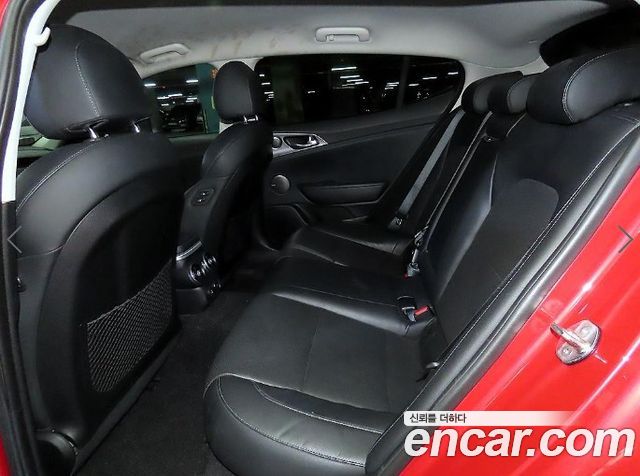 Kia Stinger 2.0 Turbo 2WD Dream Edition 2018 — фото 7