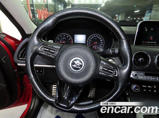 Kia Stinger 2.0 Turbo 2WD Dream Edition 2018 — фото 8