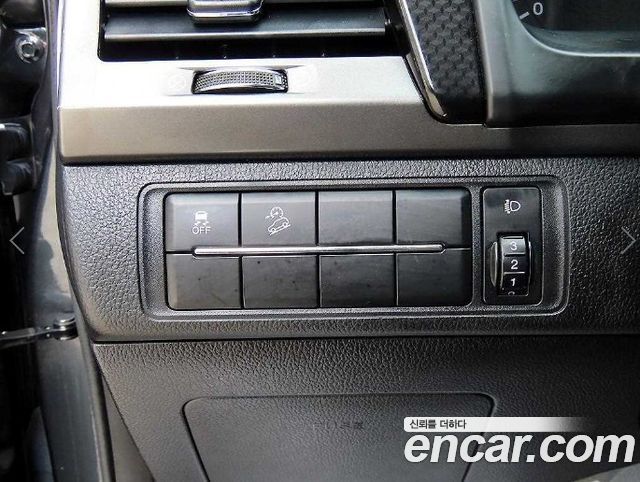 KG Mobility (SsangYong) Rexton Sports Khan Diesel 2.2 2WD Wild 2023 — фото 18