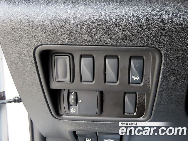 Renault Korea QM6 2.0 LPe RE Signature 2WD 2022 — фото 16