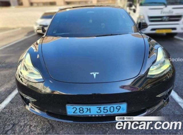 Tesla Model 3 Long Range AWD