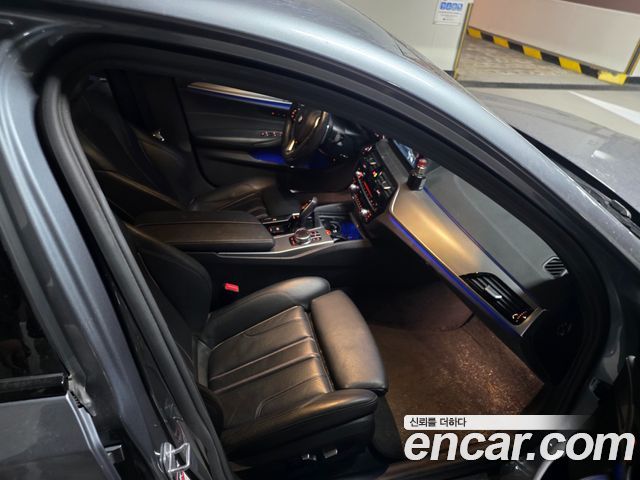 BMW 5 Series (G30) 520d xDrive M Sport Package 2017 — фото 16