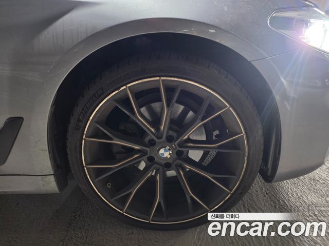 BMW 5 Series (G30) 520d xDrive M Sport Package 2017 — фото 24