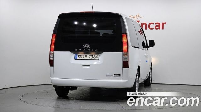 Hyundai Staria L3.5 Cargo 5-Seater Modern 2024 — фото 4