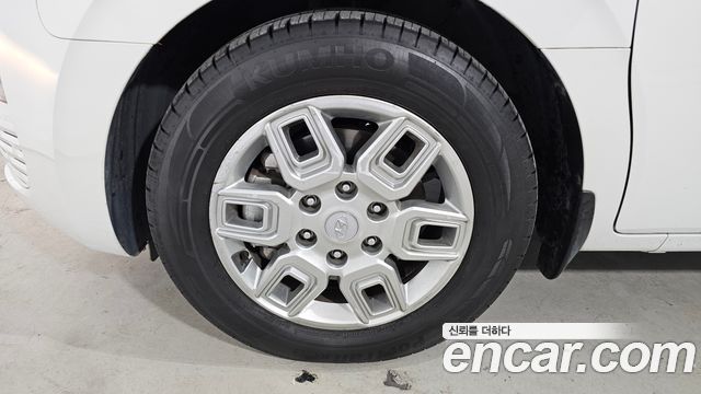 Hyundai Staria L3.5 Cargo 5-Seater Modern 2024 — фото 5