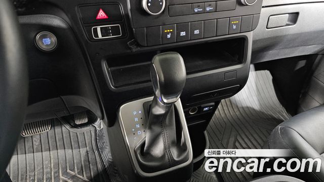 Hyundai Staria L3.5 Cargo 5-Seater Modern 2024 — фото 9