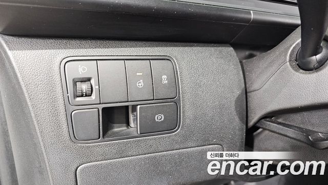 Hyundai Staria L3.5 Cargo 5-Seater Modern 2024 — фото 14