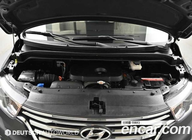 Hyundai Grand Starex 4WD Limousine 2019 — фото 6
