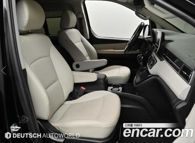 Hyundai Grand Starex 4WD Limousine 2019 — фото 10