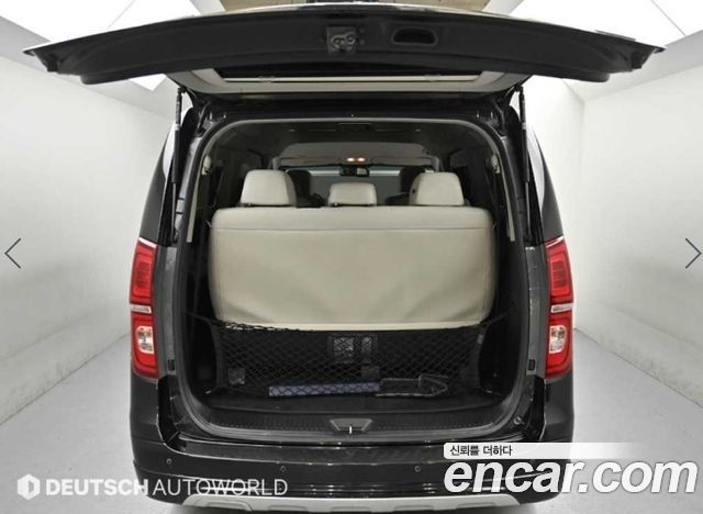 Hyundai Grand Starex 4WD Limousine 2019 — фото 23