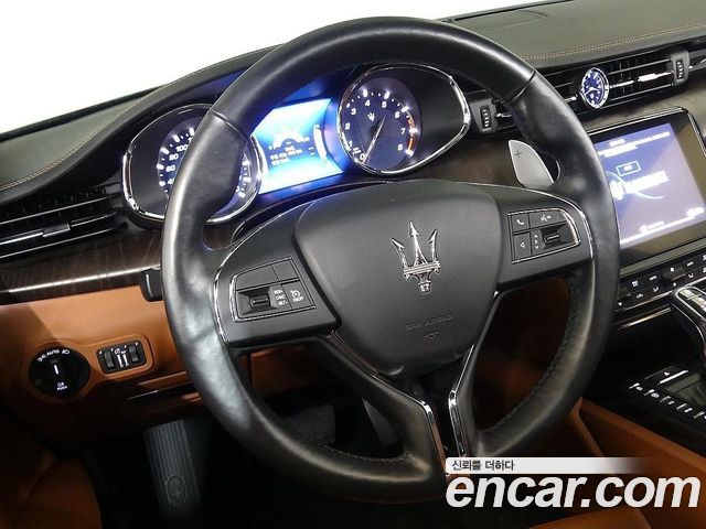 Maserati Quattroporte 3.0 V6 2019 — фото 15