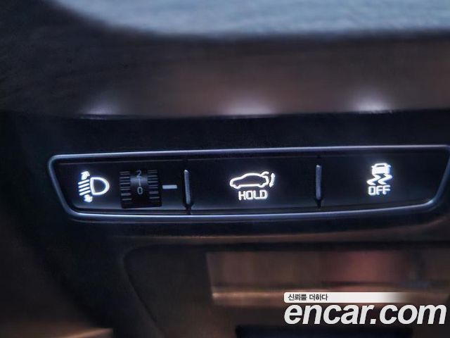 Kia K8 2.5 Gasoline 2WD Noblesse 2023 — фото 10