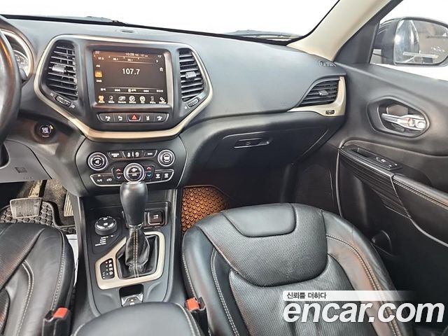 Jeep Cherokee (KL) 2.0 Diesel LIMITED 4WD 2015 — фото 15