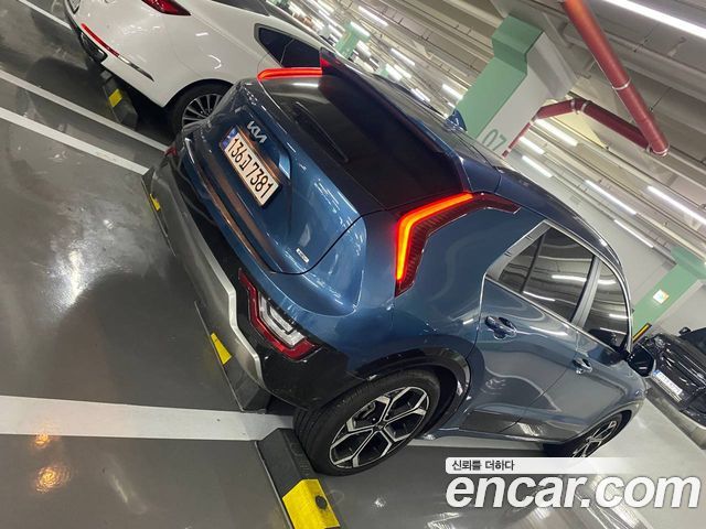 Kia Niro Signature 2022 — фото 6