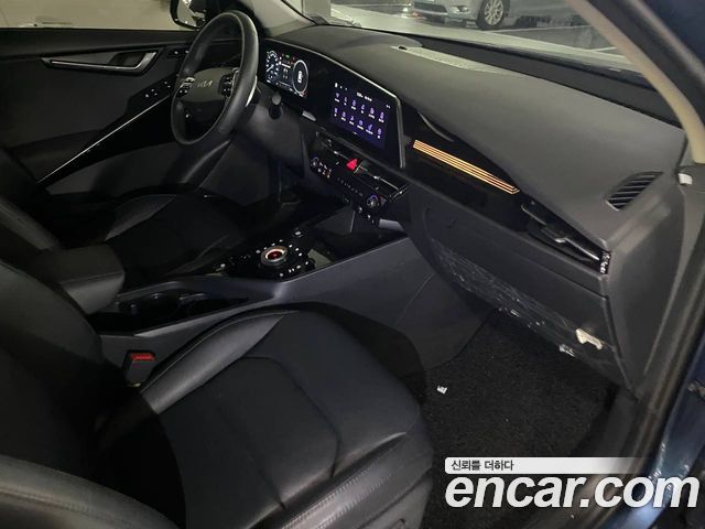 Kia Niro Signature 2022 — фото 7