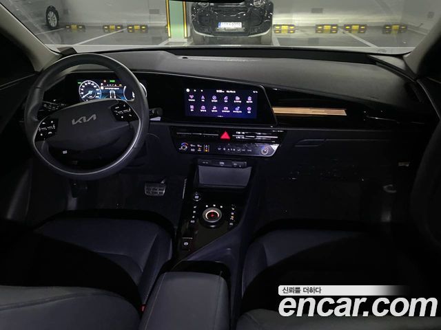 Kia Niro Signature 2022 — фото 9