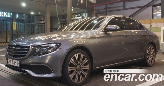 Mercedes-Benz E-Class (W213) E400 4MATIC Exclusive