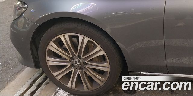 Mercedes-Benz E-Class (W213) E400 4MATIC Exclusive 2017 — фото 5