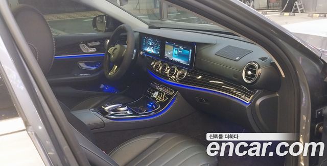 Mercedes-Benz E-Class (W213) E400 4MATIC Exclusive 2017 — фото 10