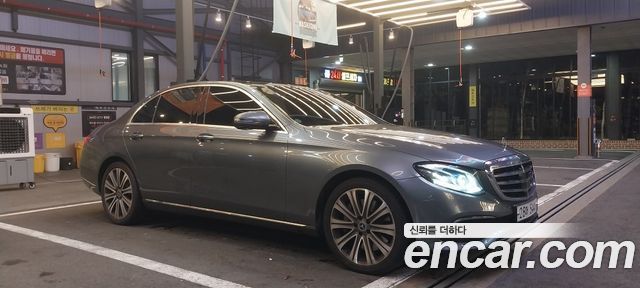Mercedes-Benz E-Class (W213) E400 4MATIC Exclusive 2017 — фото 16