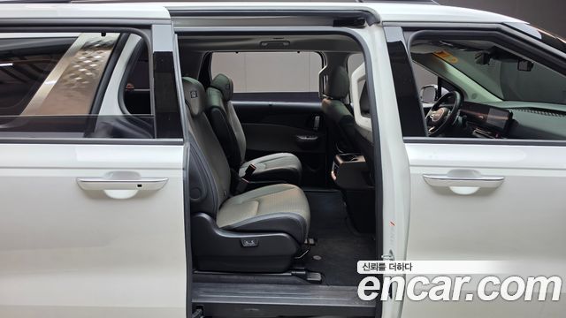Kia Carnival (IV) Gasoline 9-Seater Noblesse 2024 — фото 11
