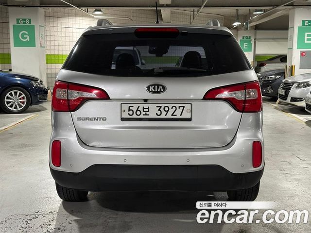 Kia Sorento R Diesel 2.0 2WD TLX 2013 — фото 4