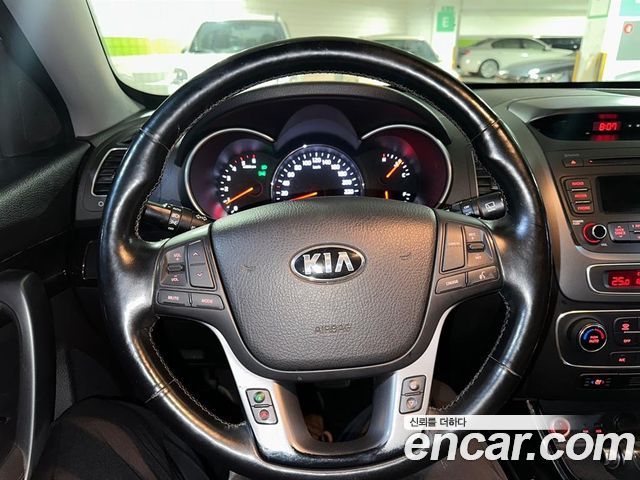Kia Sorento R Diesel 2.0 2WD TLX 2013 — фото 10