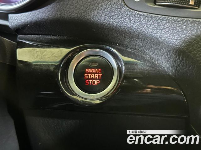 Kia Sorento R Diesel 2.0 2WD TLX 2013 — фото 17