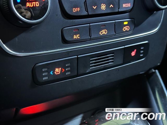 Kia Sorento R Diesel 2.0 2WD TLX 2013 — фото 19
