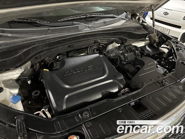 Kia Sorento R Diesel 2.0 2WD TLX 2013 — фото 23