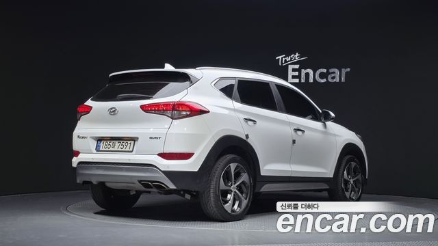 Hyundai Tucson Diesel 2.0 2WD Premium 2017 — фото 2