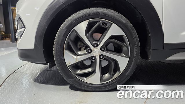 Hyundai Tucson Diesel 2.0 2WD Premium 2017 — фото 5