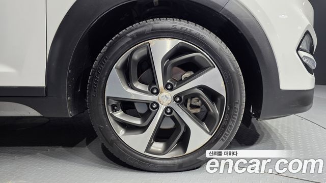 Hyundai Tucson Diesel 2.0 2WD Premium 2017 — фото 21