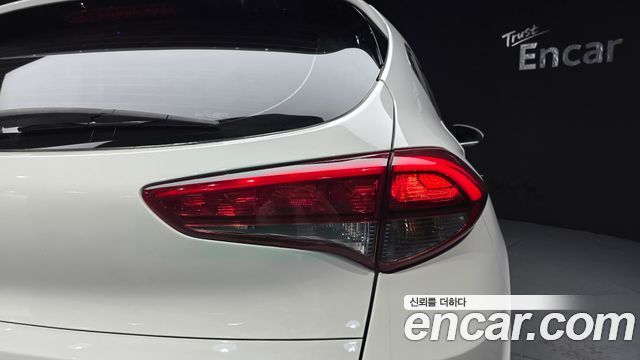 Hyundai Tucson Diesel 2.0 2WD Premium 2017 — фото 23