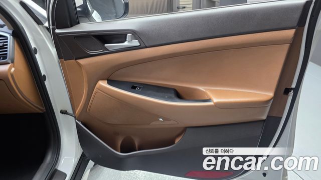Hyundai Tucson Diesel 2.0 2WD Premium 2017 — фото 24