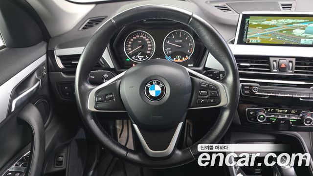 BMW X1 (F48) xDrive 18d 2016 — фото 13